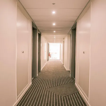 Western Riviera אנטיב