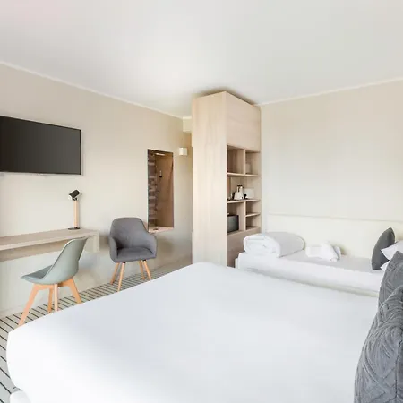 מלון Western Riviera