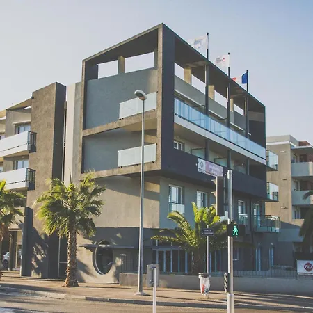 Western Riviera Отель Антиб