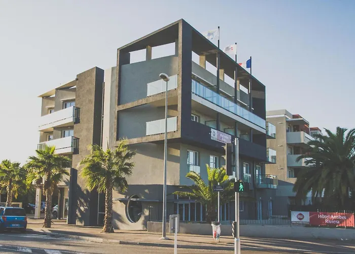 Western Riviera Отель Антиб