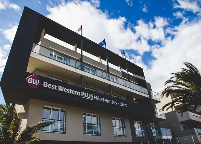 Western Riviera Отель 4*